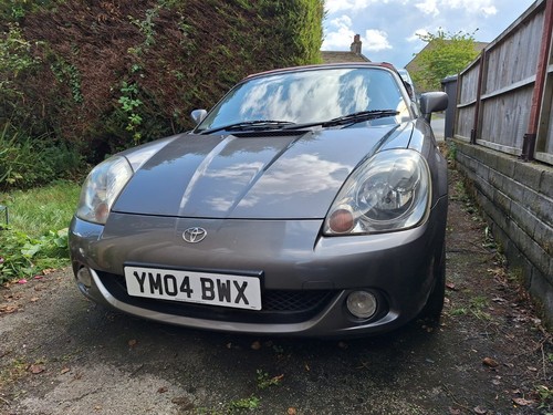 2004 toyota mr2 roadster red - toyota,