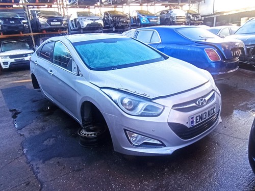One nut hyundai i40 - nut,