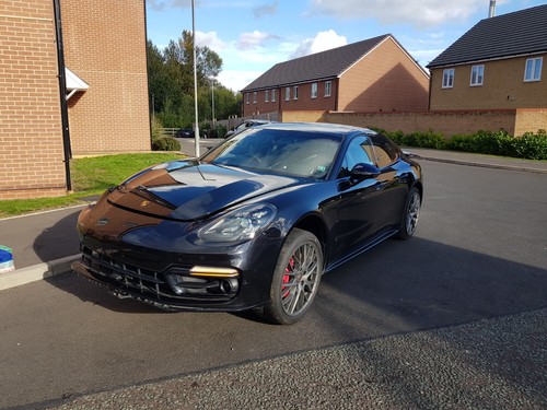 Porsche panamera gts 971 - porsche,